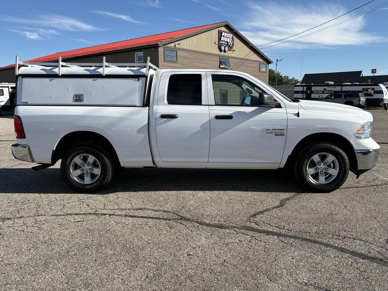 RAM 1500 Classic Tradesman 4x4 Quad Cab 6'4" Box 2021