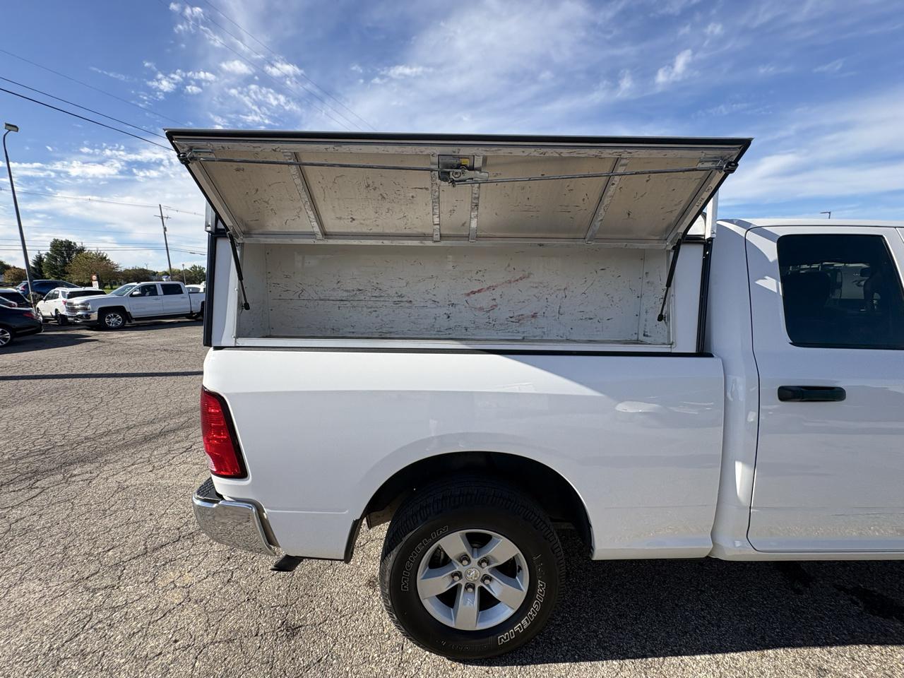 RAM 1500 Classic Tradesman 4x4 Quad Cab 6'4" Box 2021