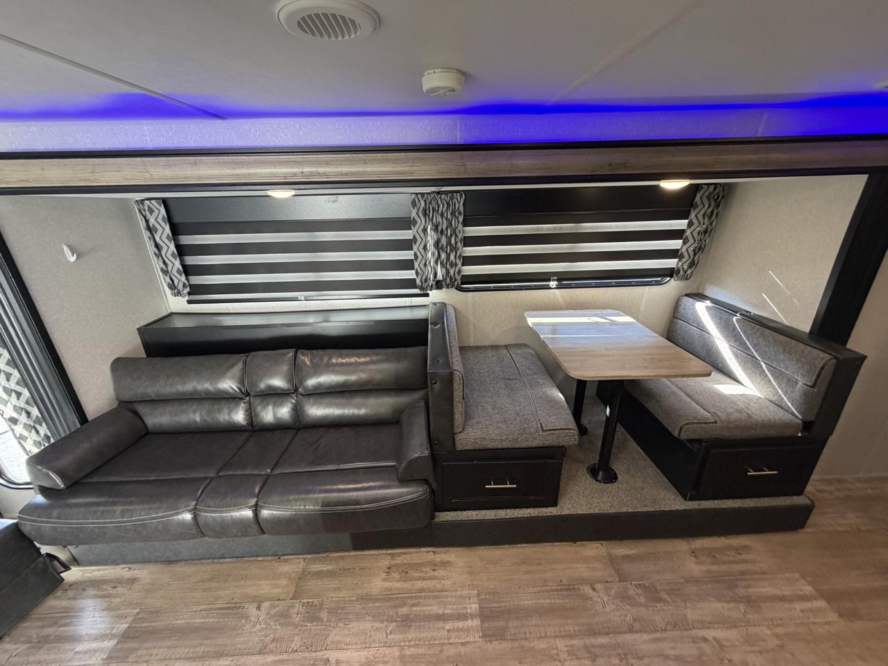 Cherokee Trailer Grey Wolf  2021