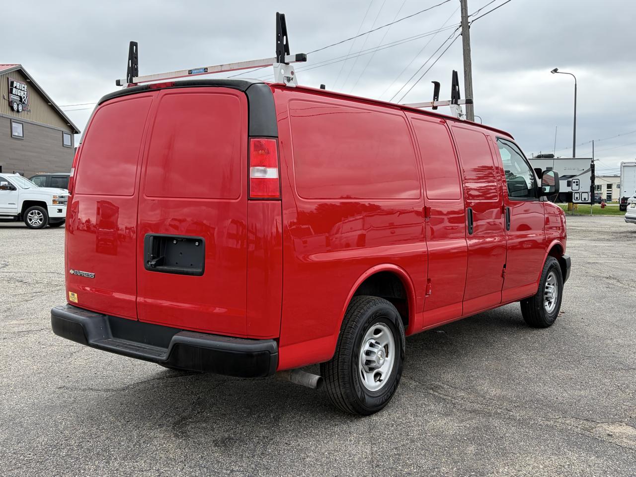 Chevrolet Express Cargo Van RWD 2500 135" 2021