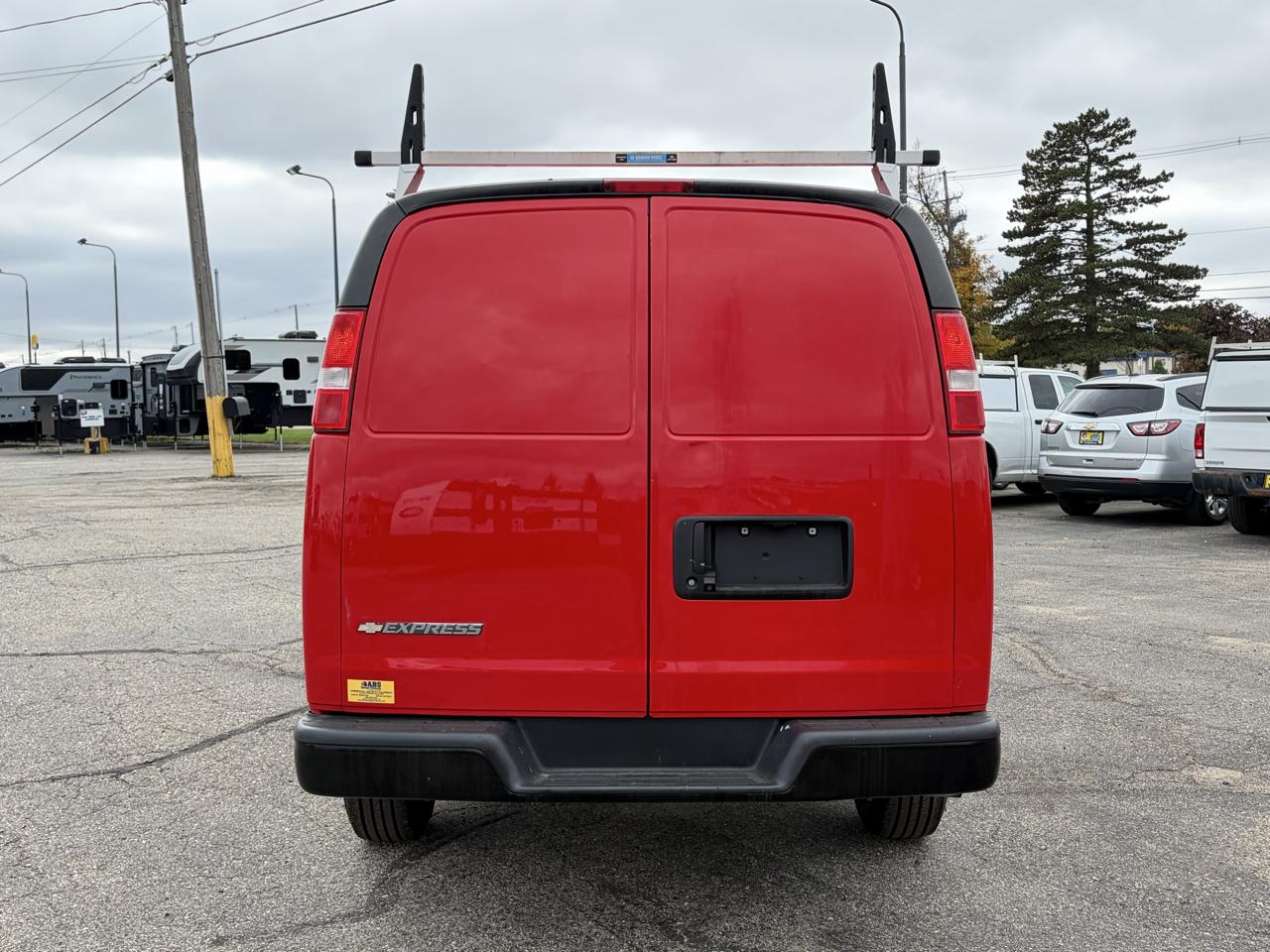 Chevrolet Express Cargo Van RWD 2500 135" 2021