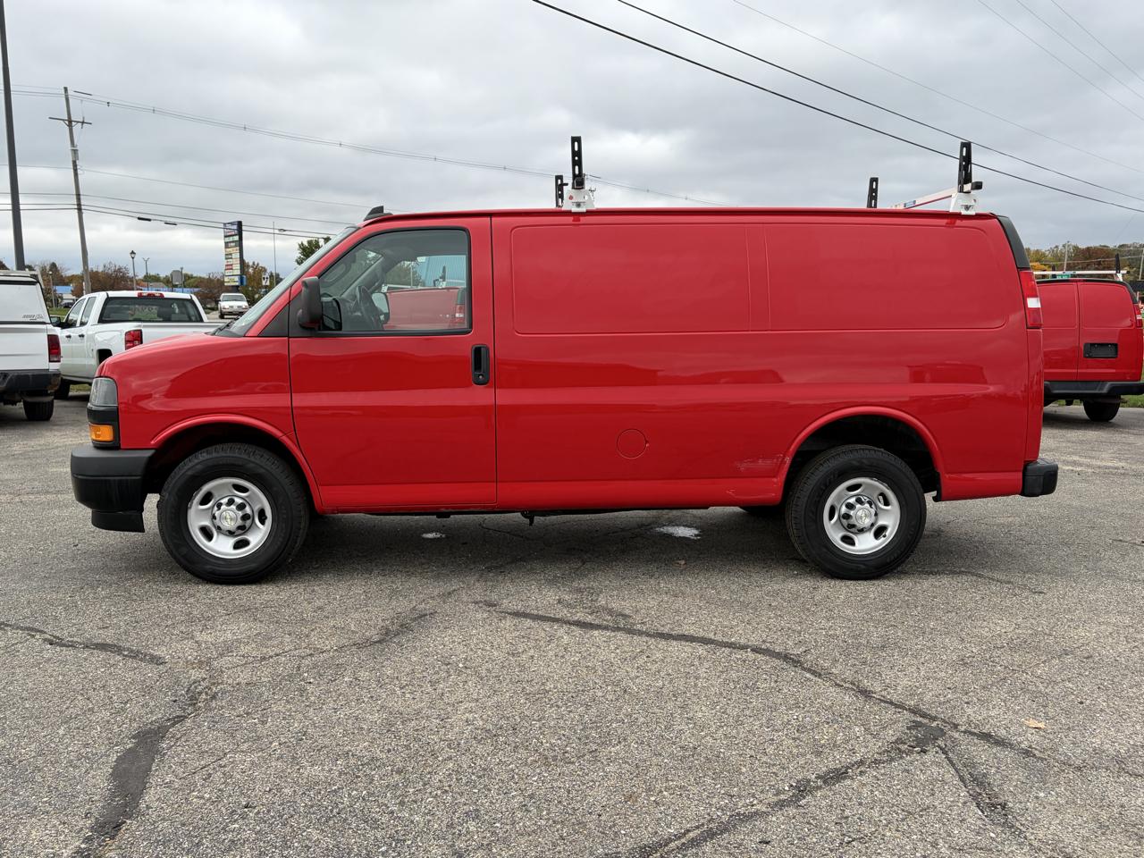 Chevrolet Express Cargo Van RWD 2500 135" 2021