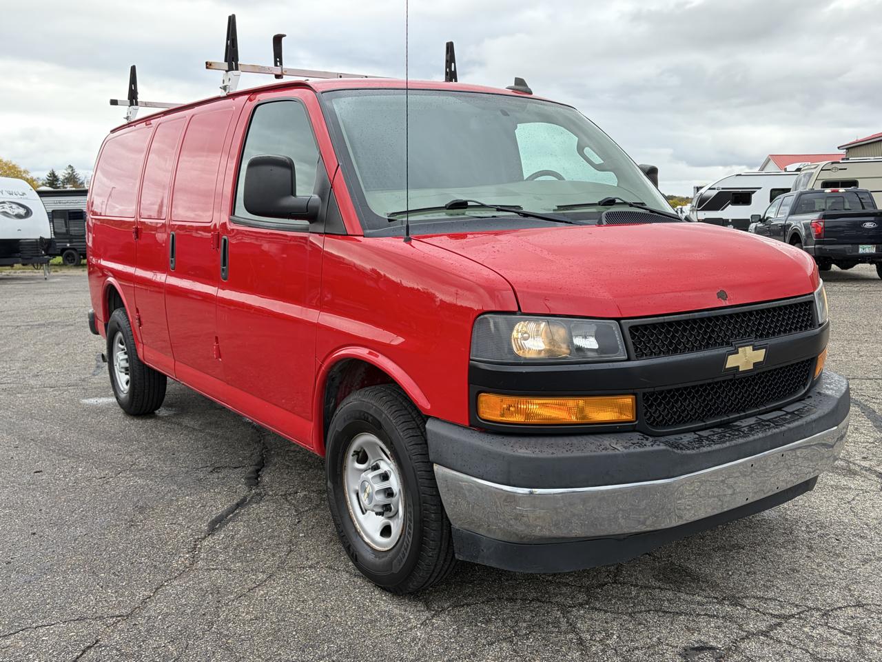 Chevrolet Express Cargo Van RWD 2500 135" 2020