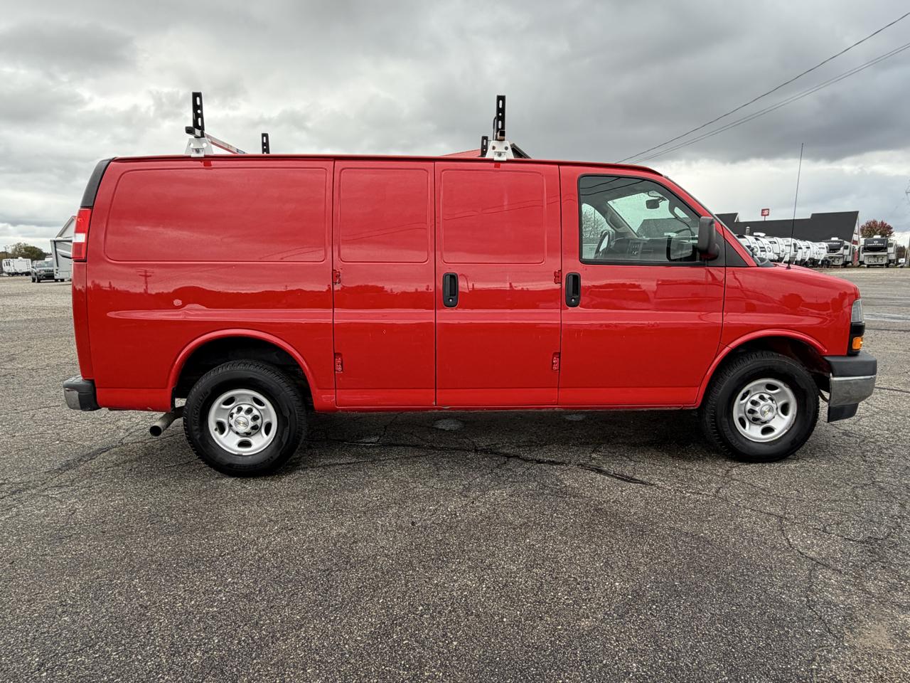 Chevrolet Express Cargo Van RWD 2500 135" 2020