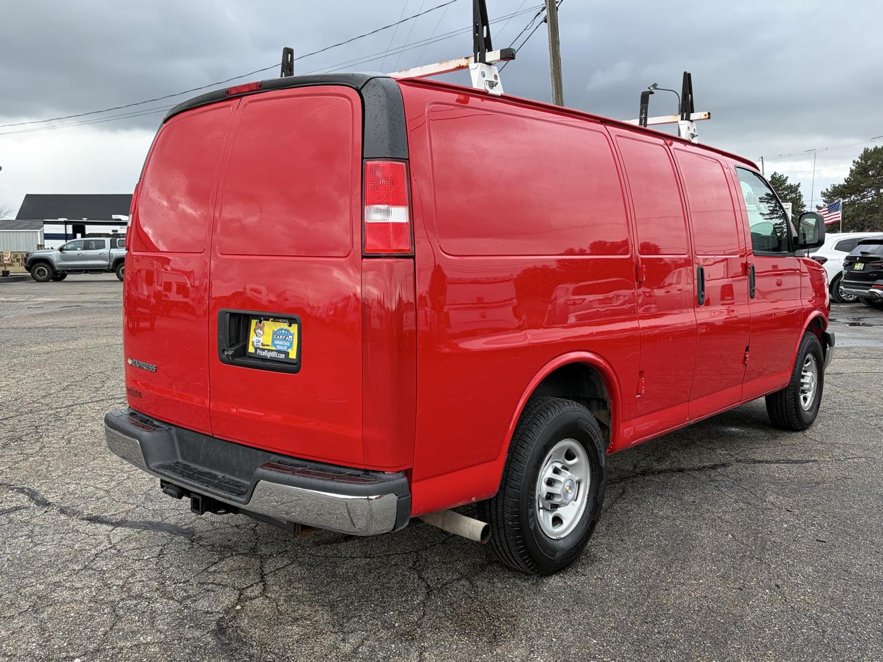 Chevrolet Express Cargo Van RWD 2500 135" 2020
