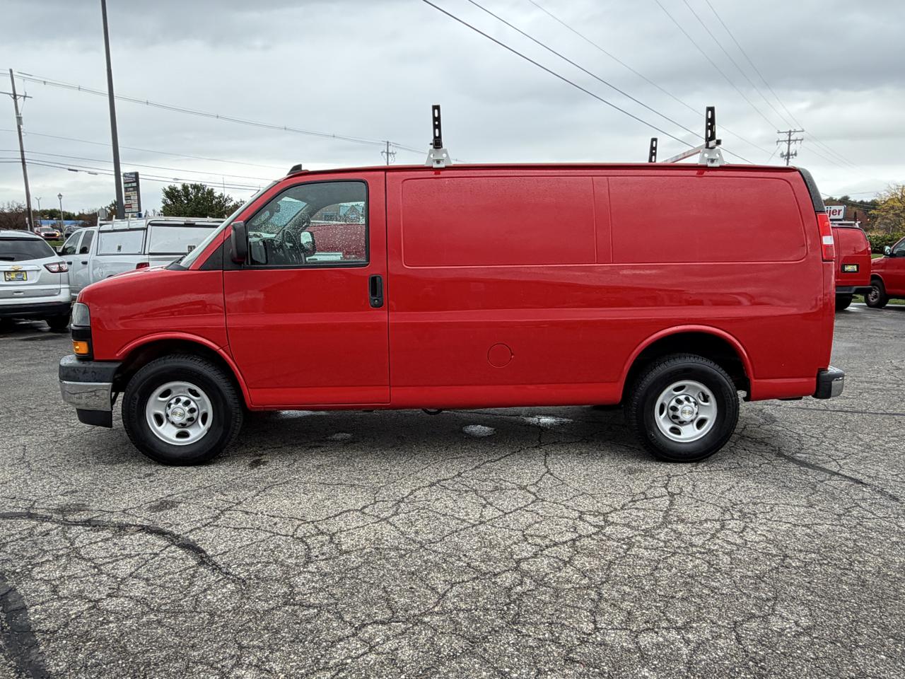 Chevrolet Express Cargo Van RWD 2500 135" 2020