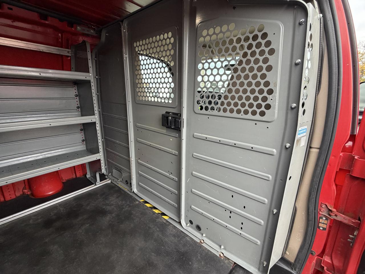 Chevrolet Express Cargo Van RWD 2500 135" 2020