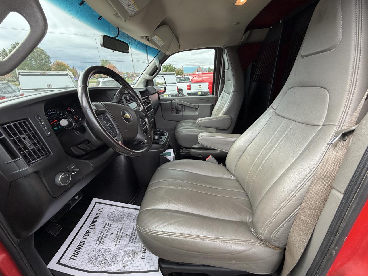 Chevrolet Express Cargo Van RWD 2500 135" 2021