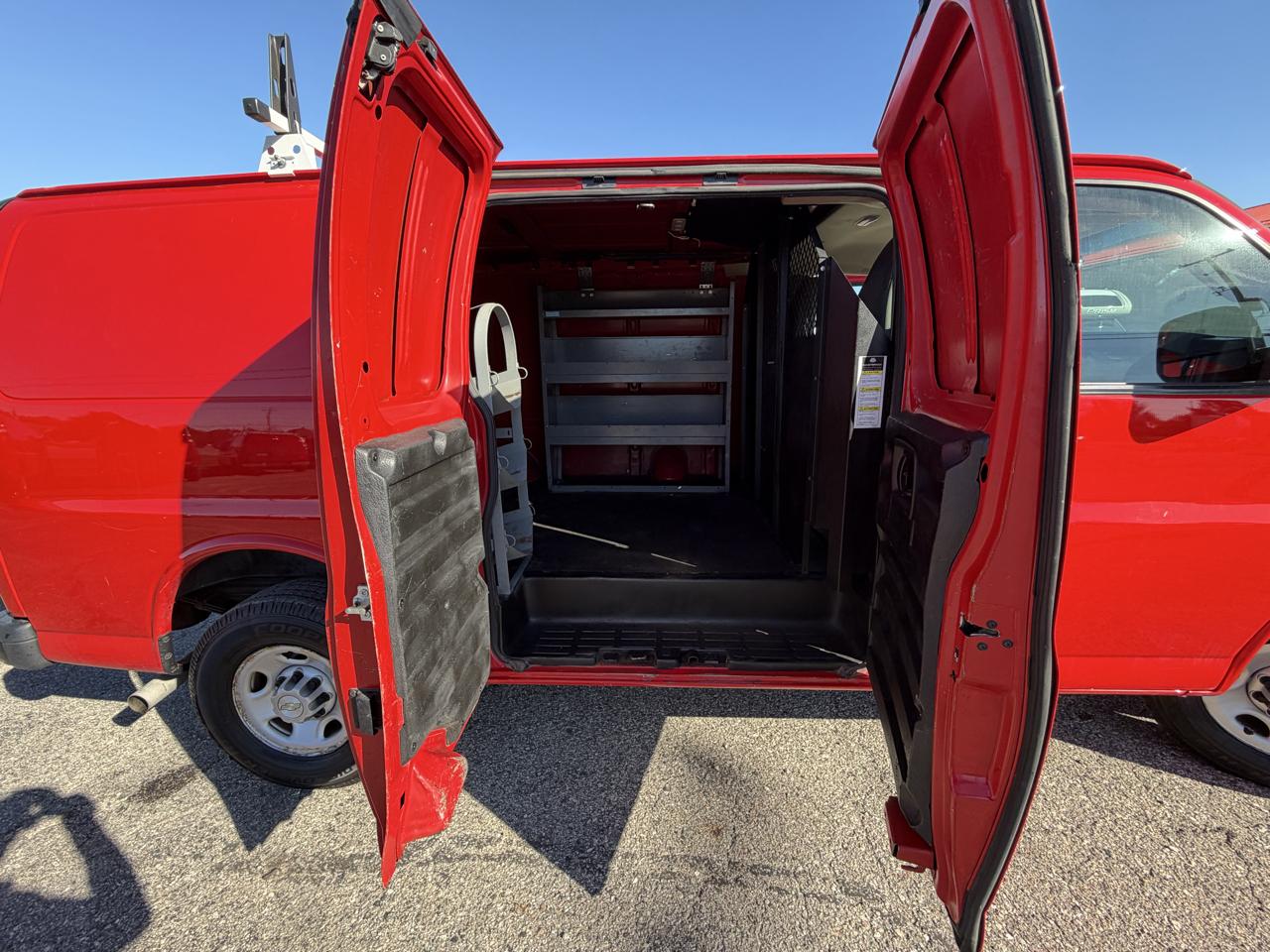 Chevrolet Express Cargo Van RWD 2500 135" 2021