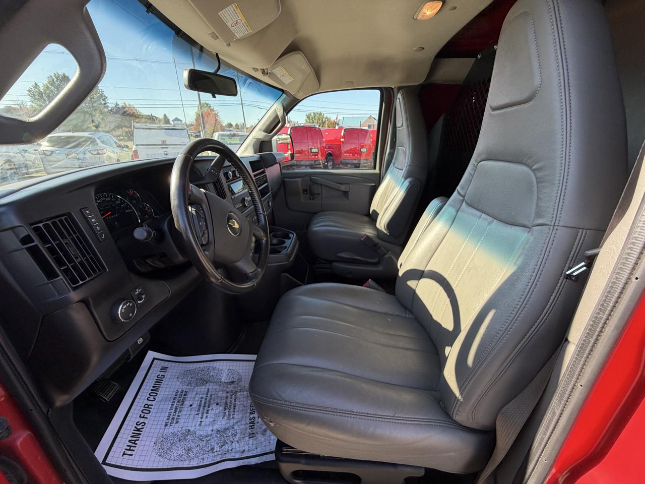 Chevrolet Express Cargo Van RWD 2500 135" 2021