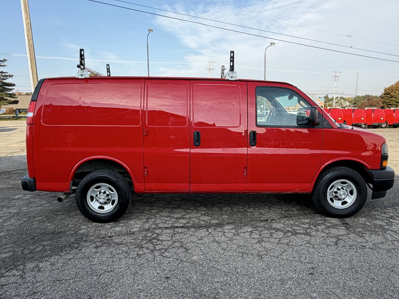 Chevrolet Express Cargo Van RWD 2500 135" 2021