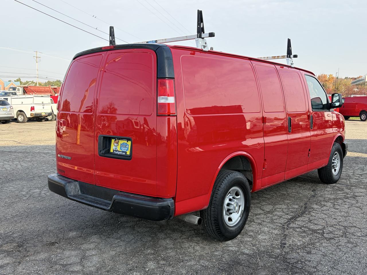 Chevrolet Express Cargo Van RWD 2500 135" 2021