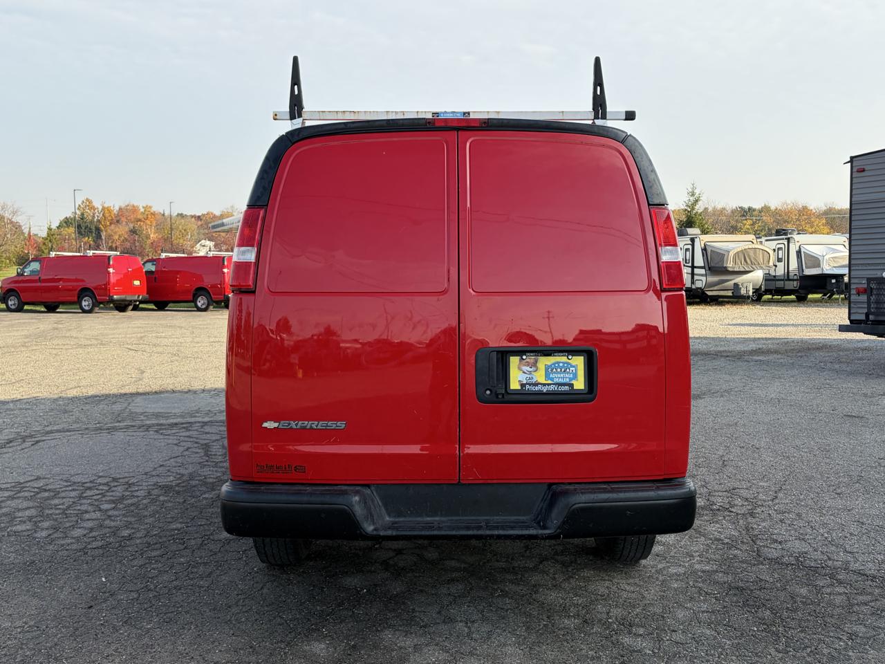 Chevrolet Express Cargo Van RWD 2500 135" 2021