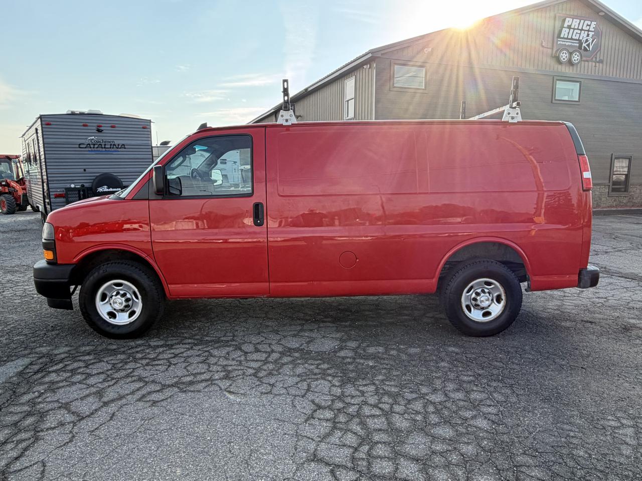 Chevrolet Express Cargo Van RWD 2500 135" 2021
