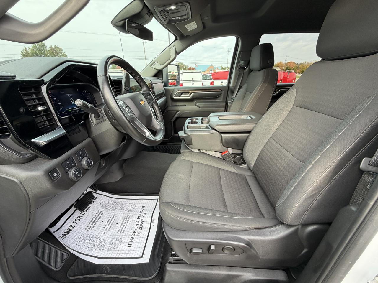 Chevrolet Silverado 2500HD 4WD Crew Cab 172" LT 2025