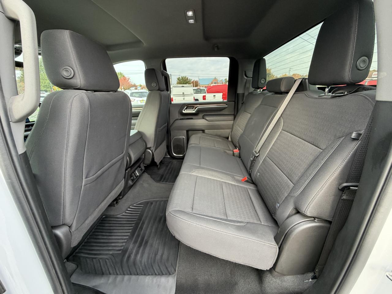 Chevrolet Silverado 2500HD 4WD Crew Cab 172" LT 2025