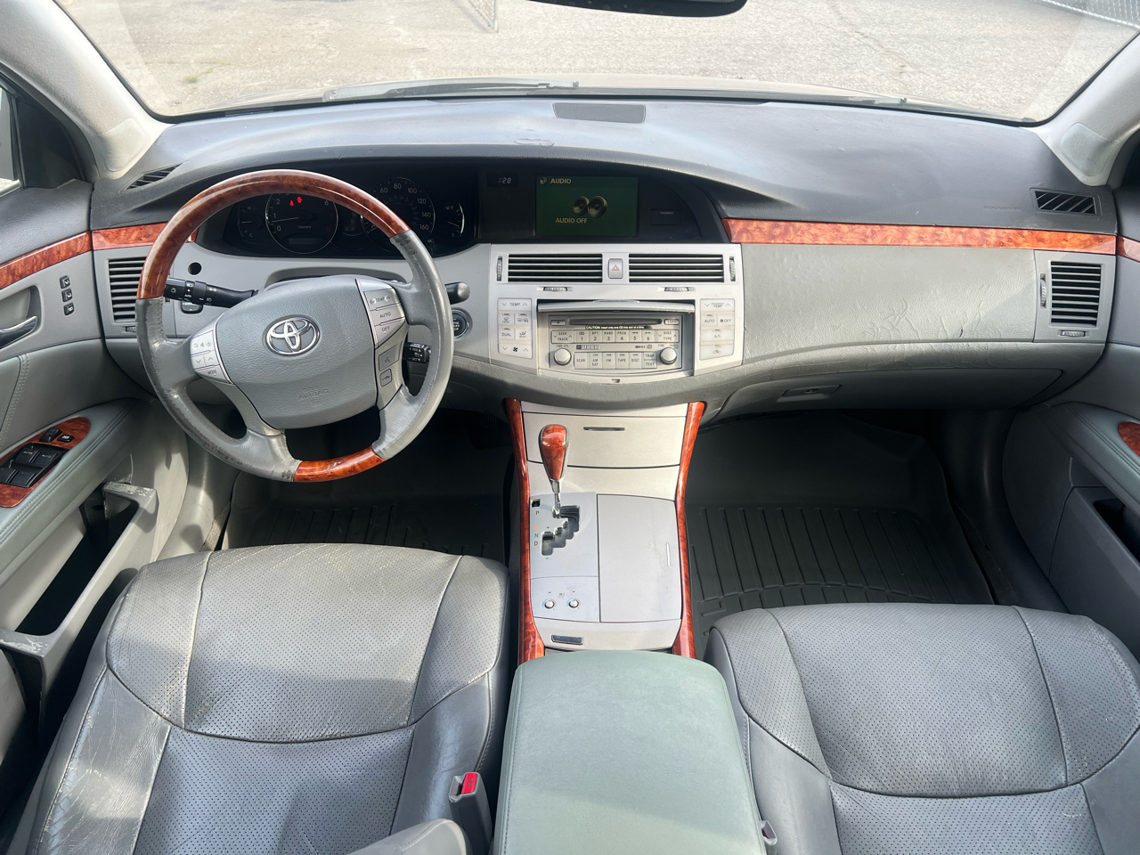 Toyota Avalon XL 2007