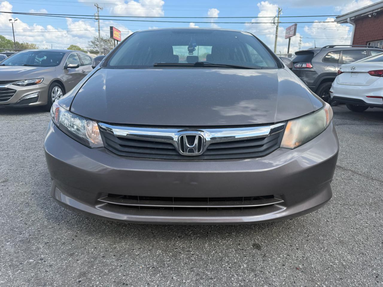 Honda Civic LX Sedan 5-Speed AT 2012