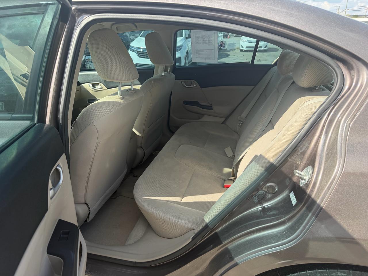 Honda Civic LX Sedan 5-Speed AT 2012