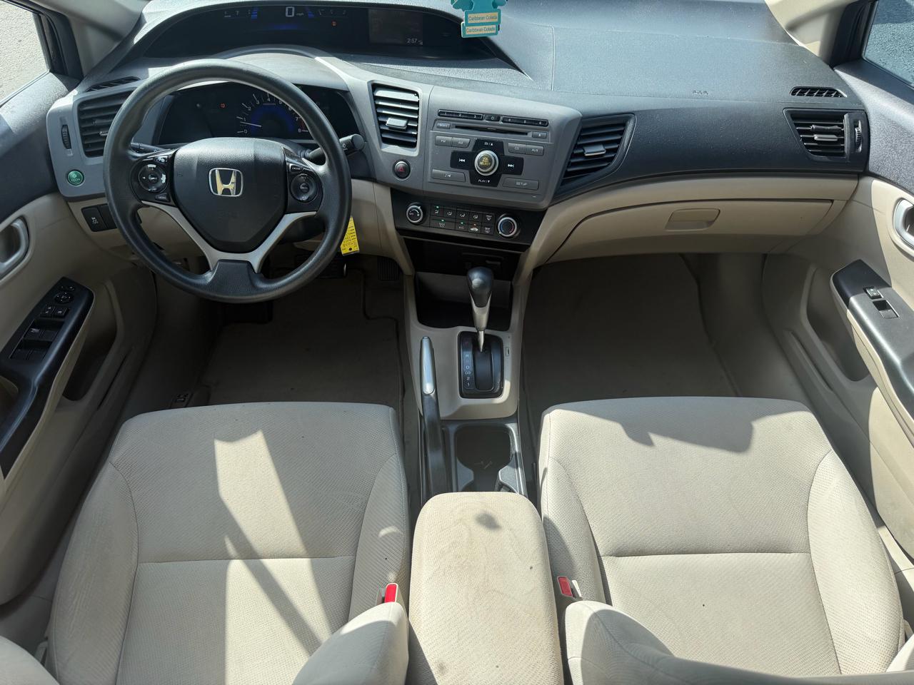Honda Civic LX Sedan 5-Speed AT 2012
