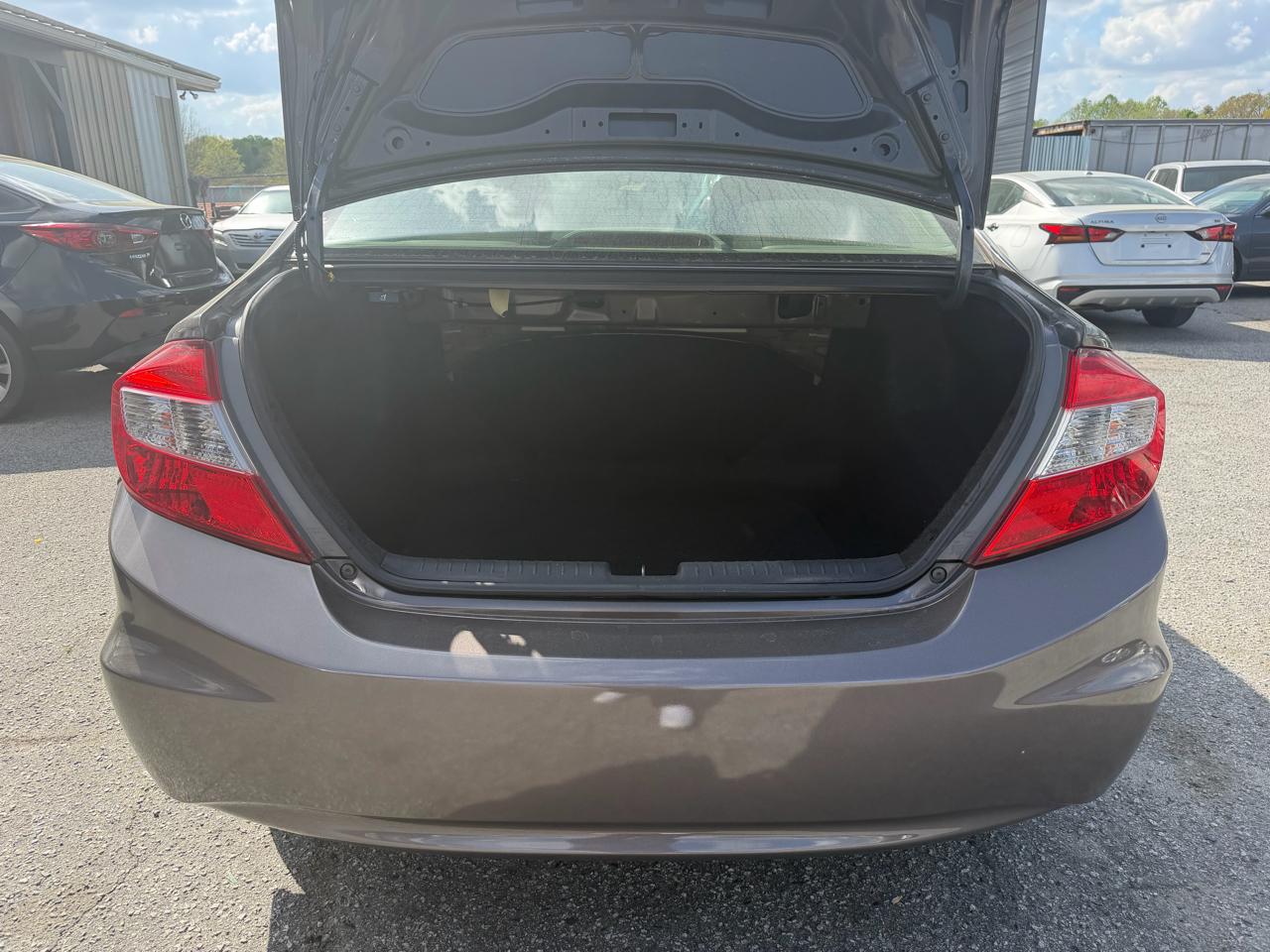 Honda Civic LX Sedan 5-Speed AT 2012