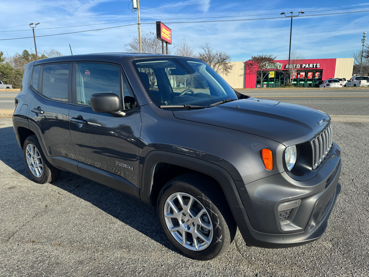2023 Jeep Renegade Latitude's photo