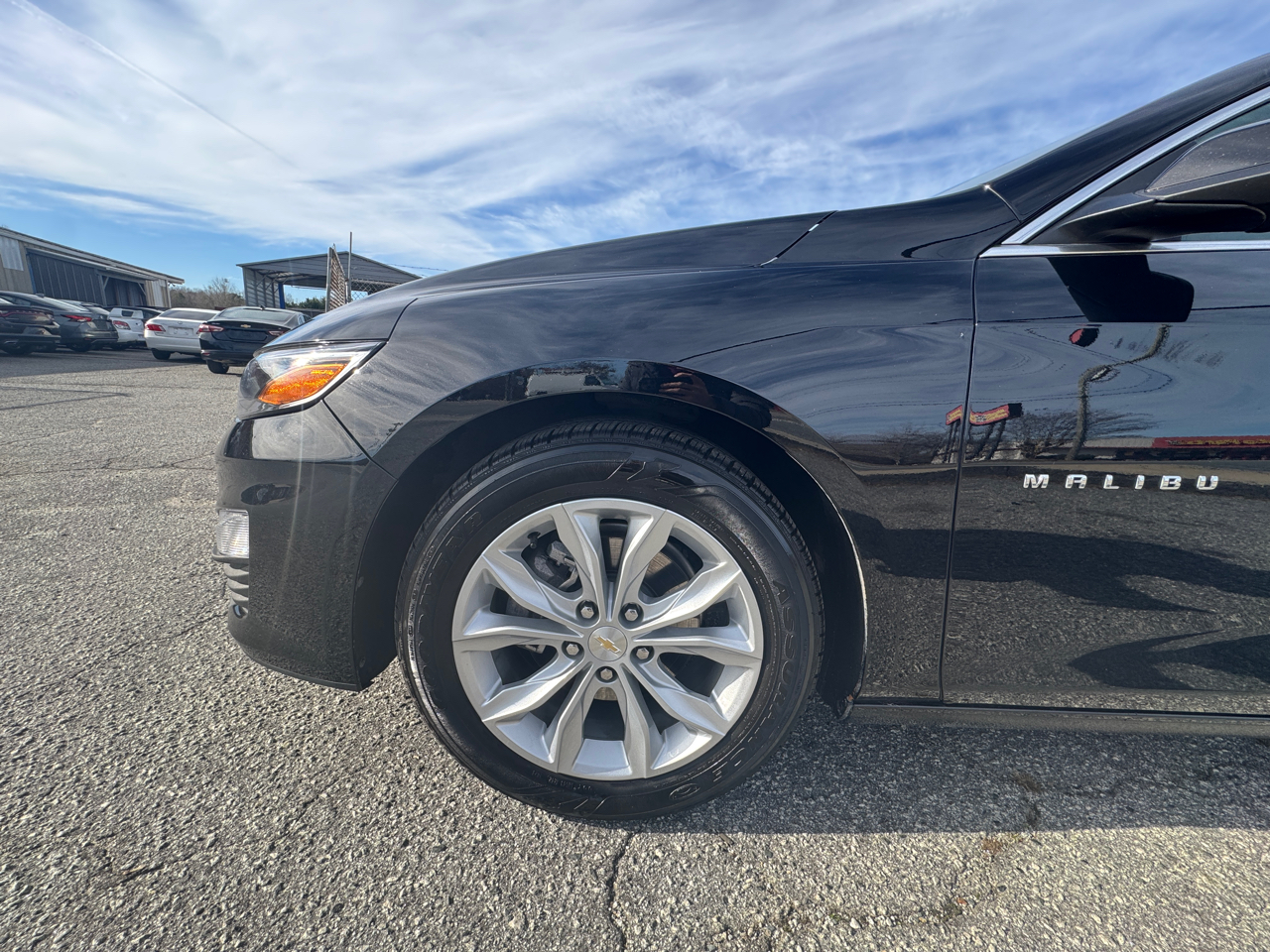 2025 Chevrolet Malibu 1LT's photo