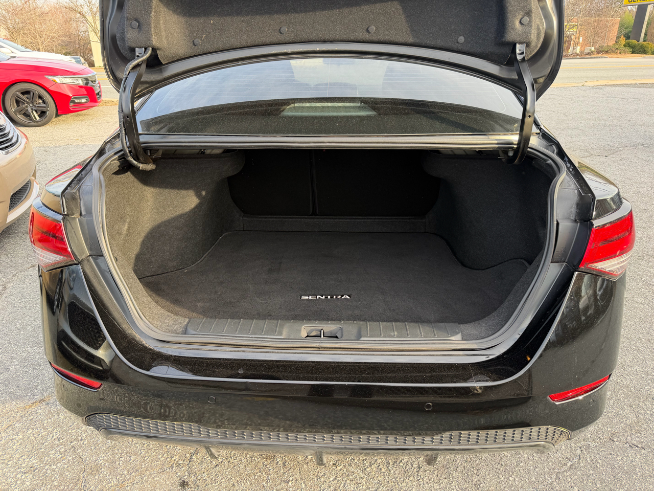 Nissan Sentra SV 2023