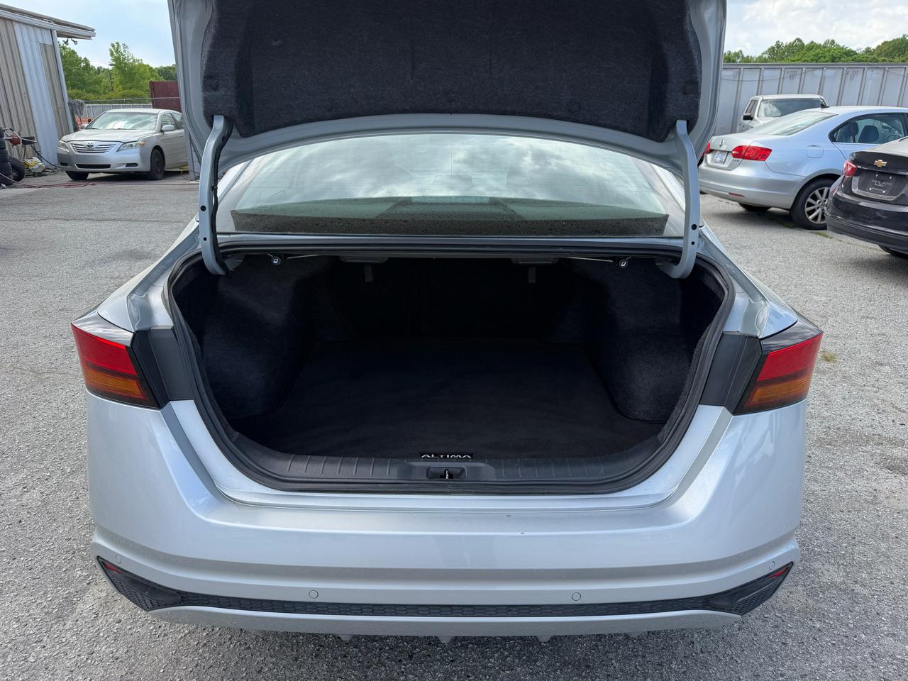 Nissan Altima 2.5 SV 2025