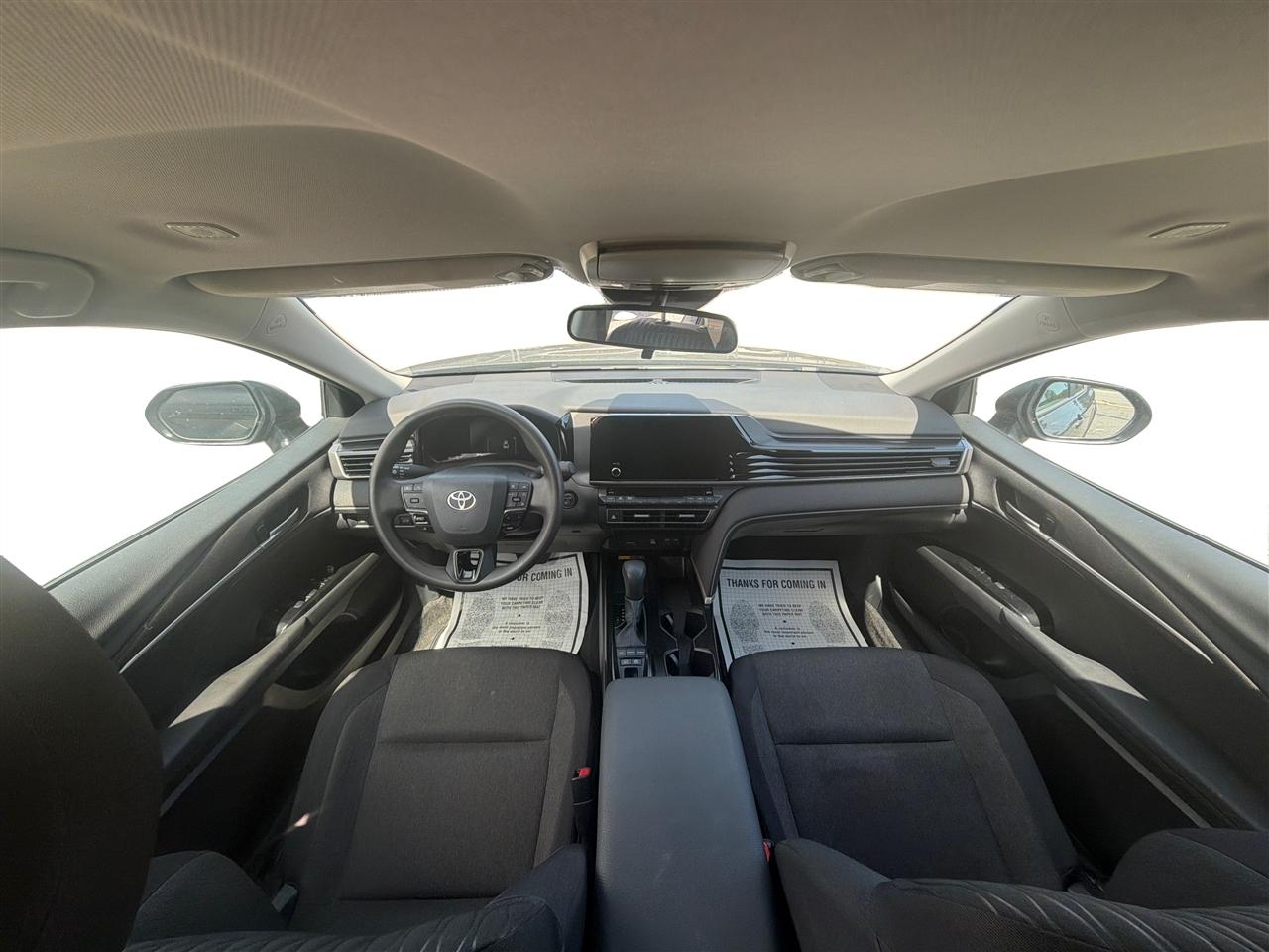 Toyota Camry Hybrid LE 2025
