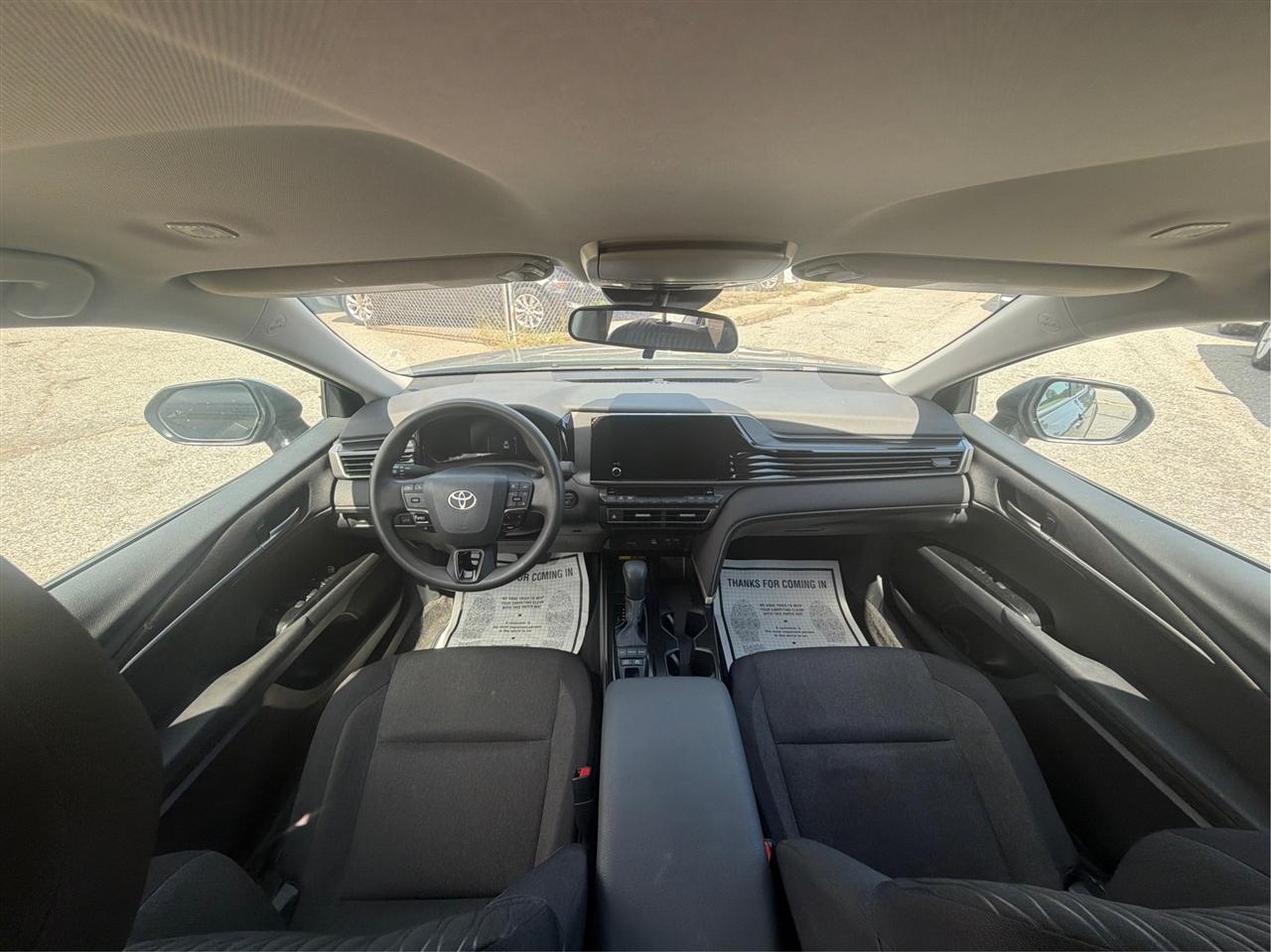 Toyota Camry Hybrid LE 2025