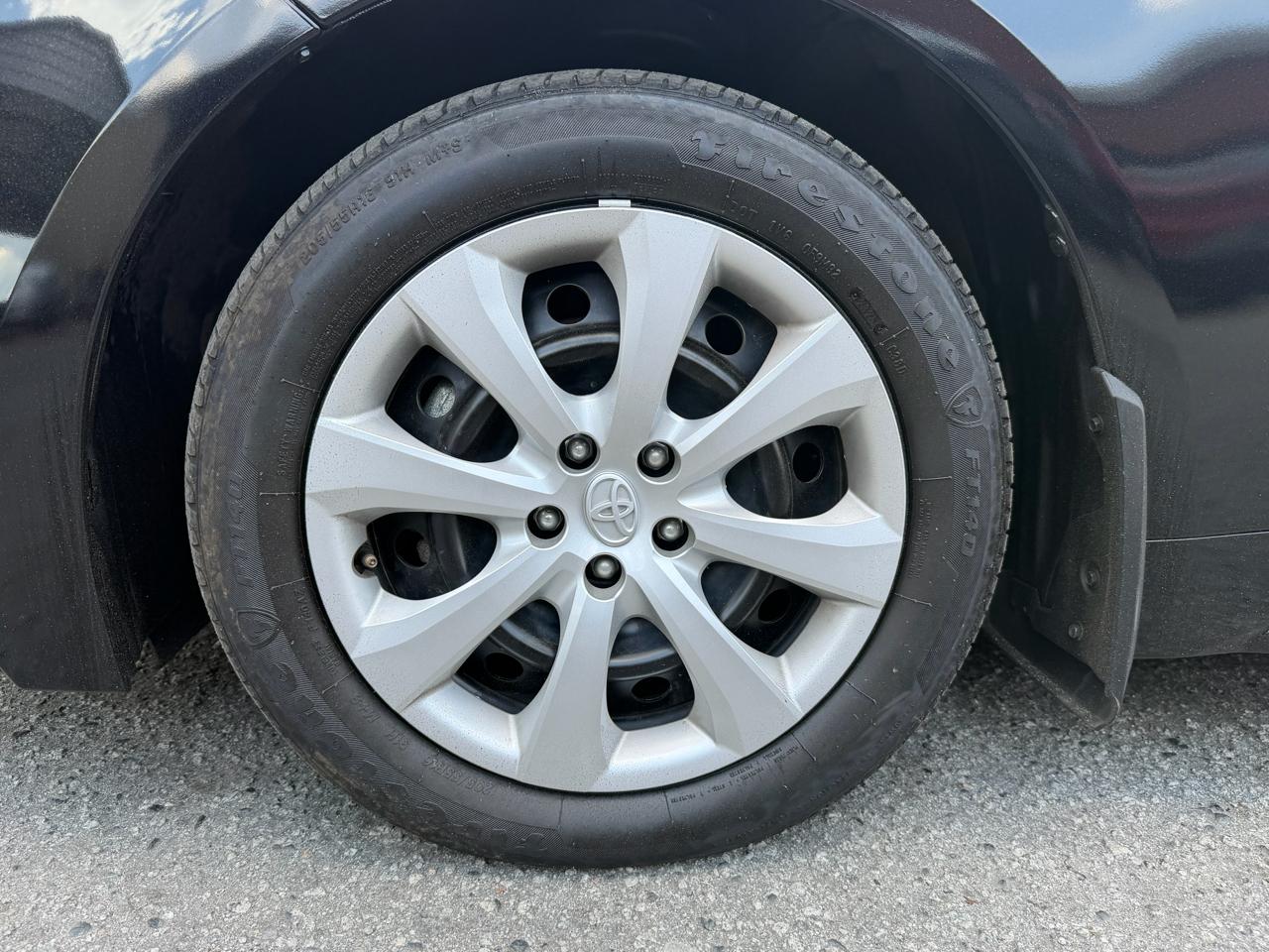 Toyota Corolla LE 2025
