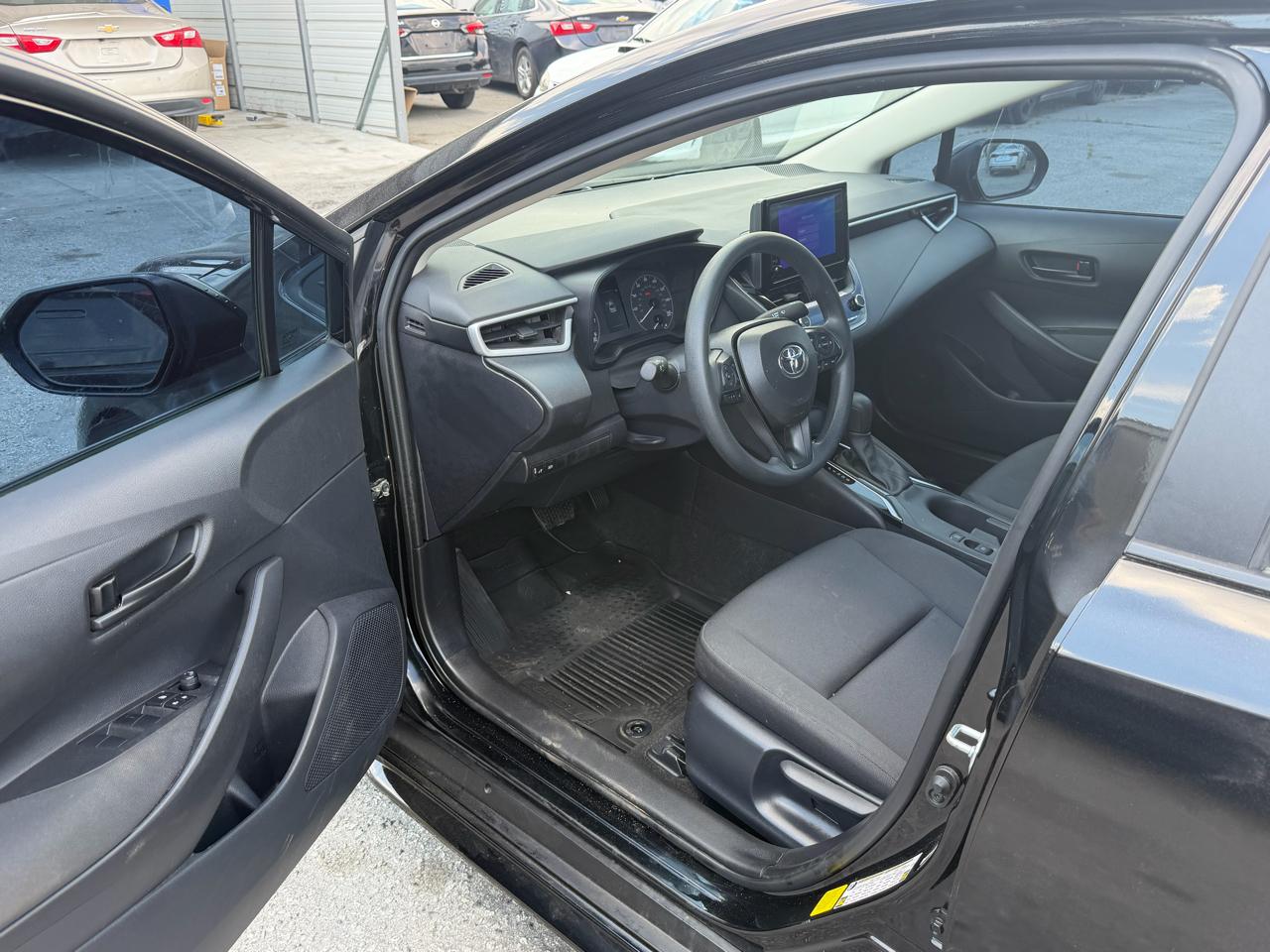 Toyota Corolla LE 2025