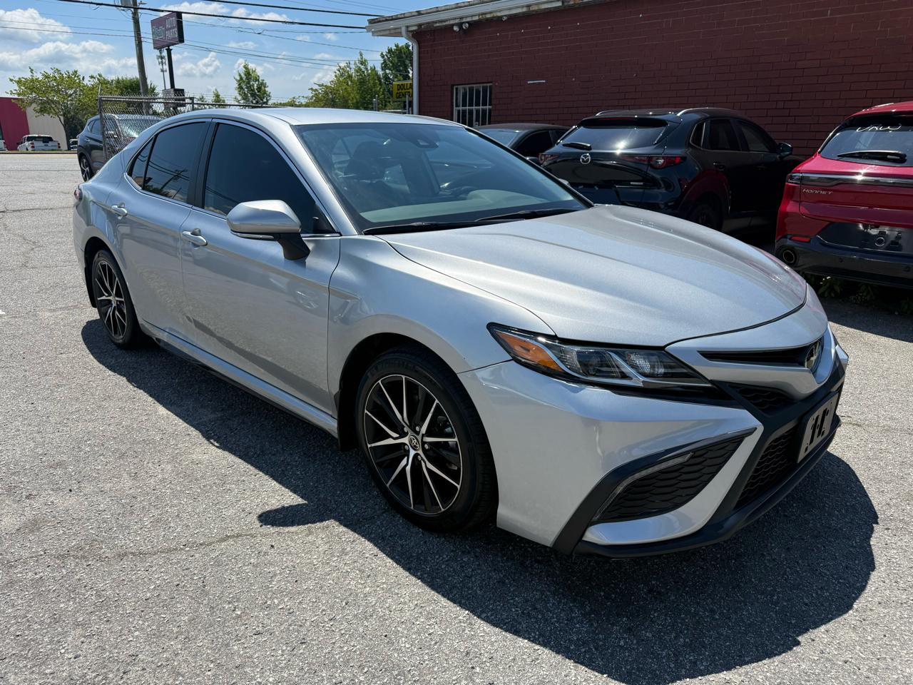 Toyota Camry SE 2024