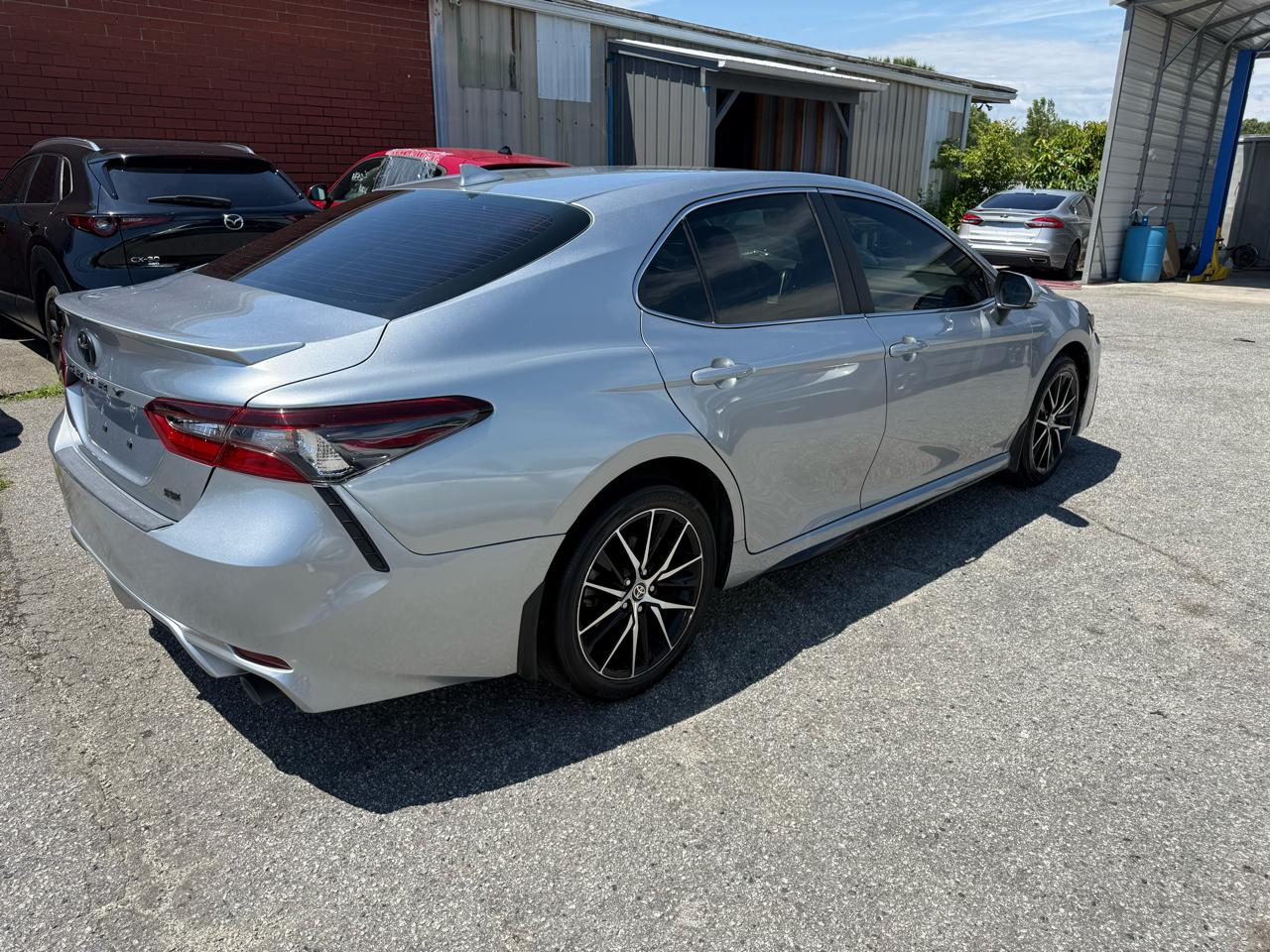 Toyota Camry SE 2024