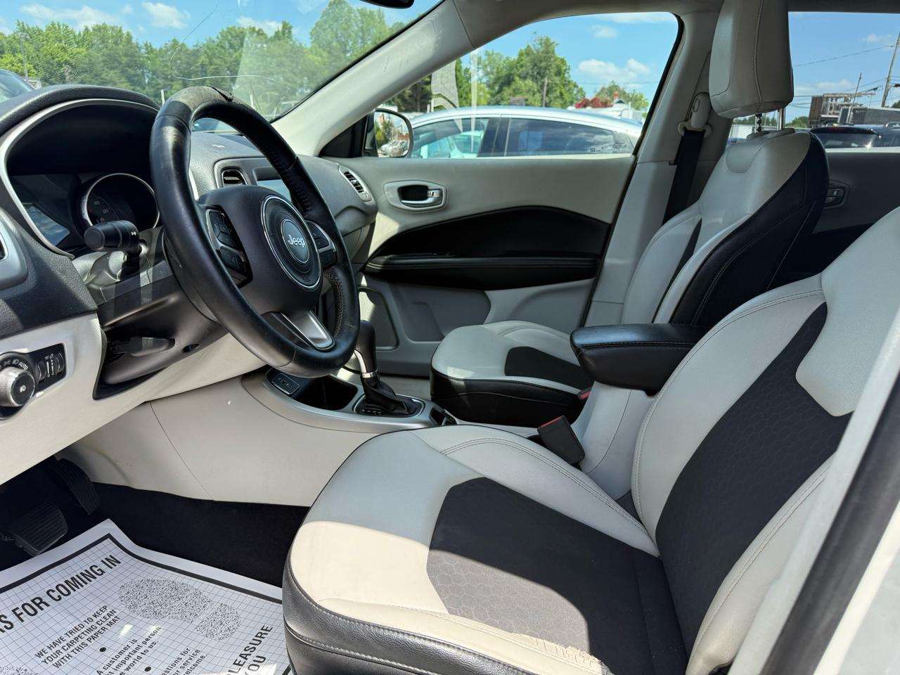 Jeep Compass Latitude FWD 2019