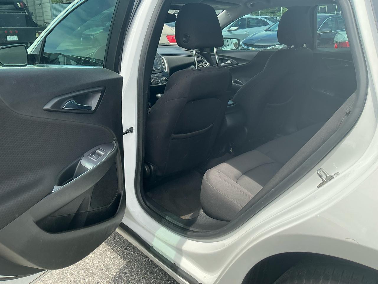 Chevrolet Malibu LS 2018