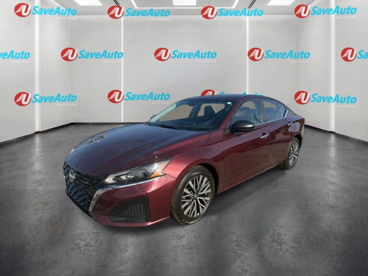 BURG 2025 Nissan Altima Sedan Front-Wheel Drive Continuously Variable Transmission