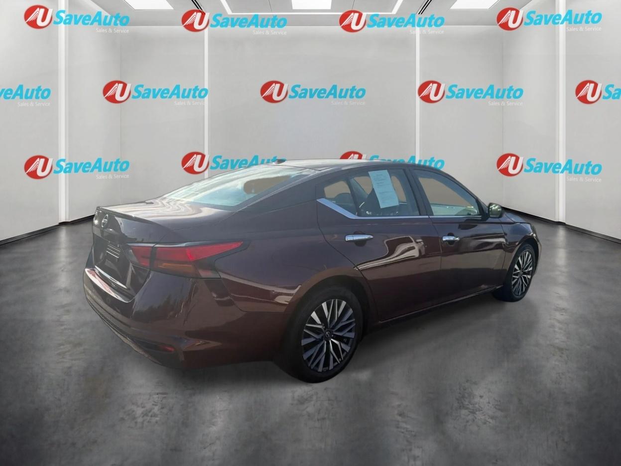 Nissan Altima 2.5 SV 2025