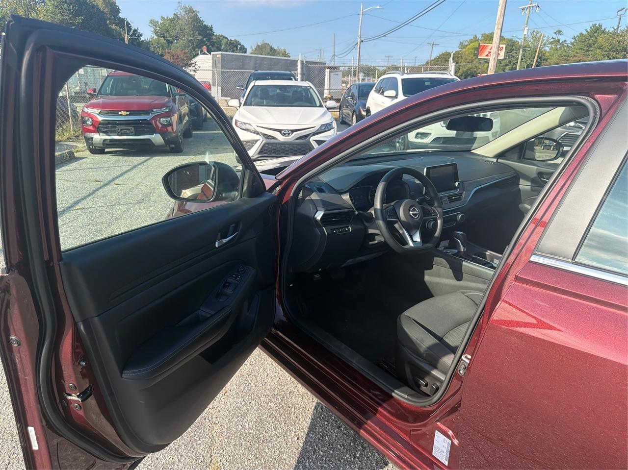 Nissan Altima 2.5 SV 2025