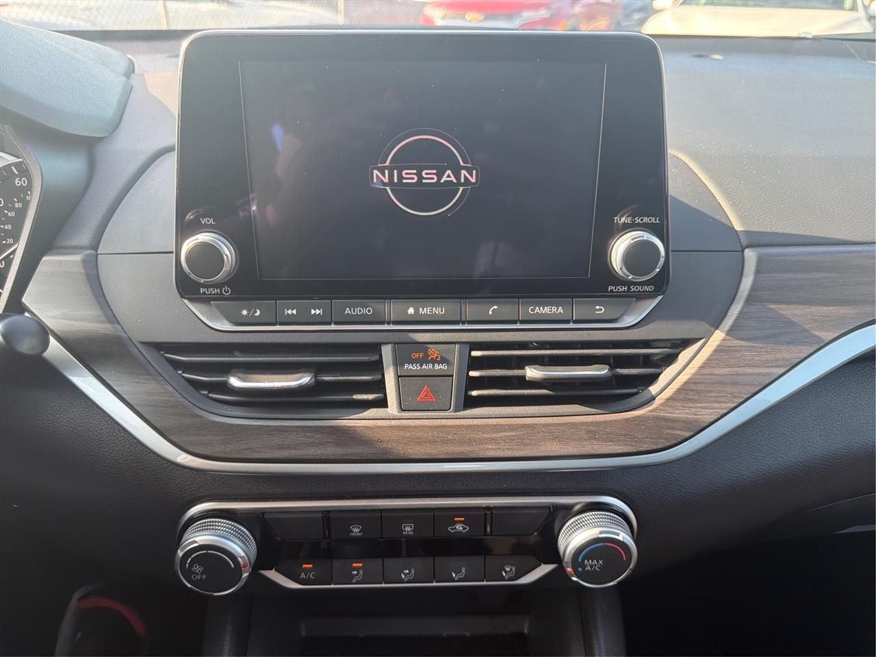 Nissan Altima 2.5 SV 2025