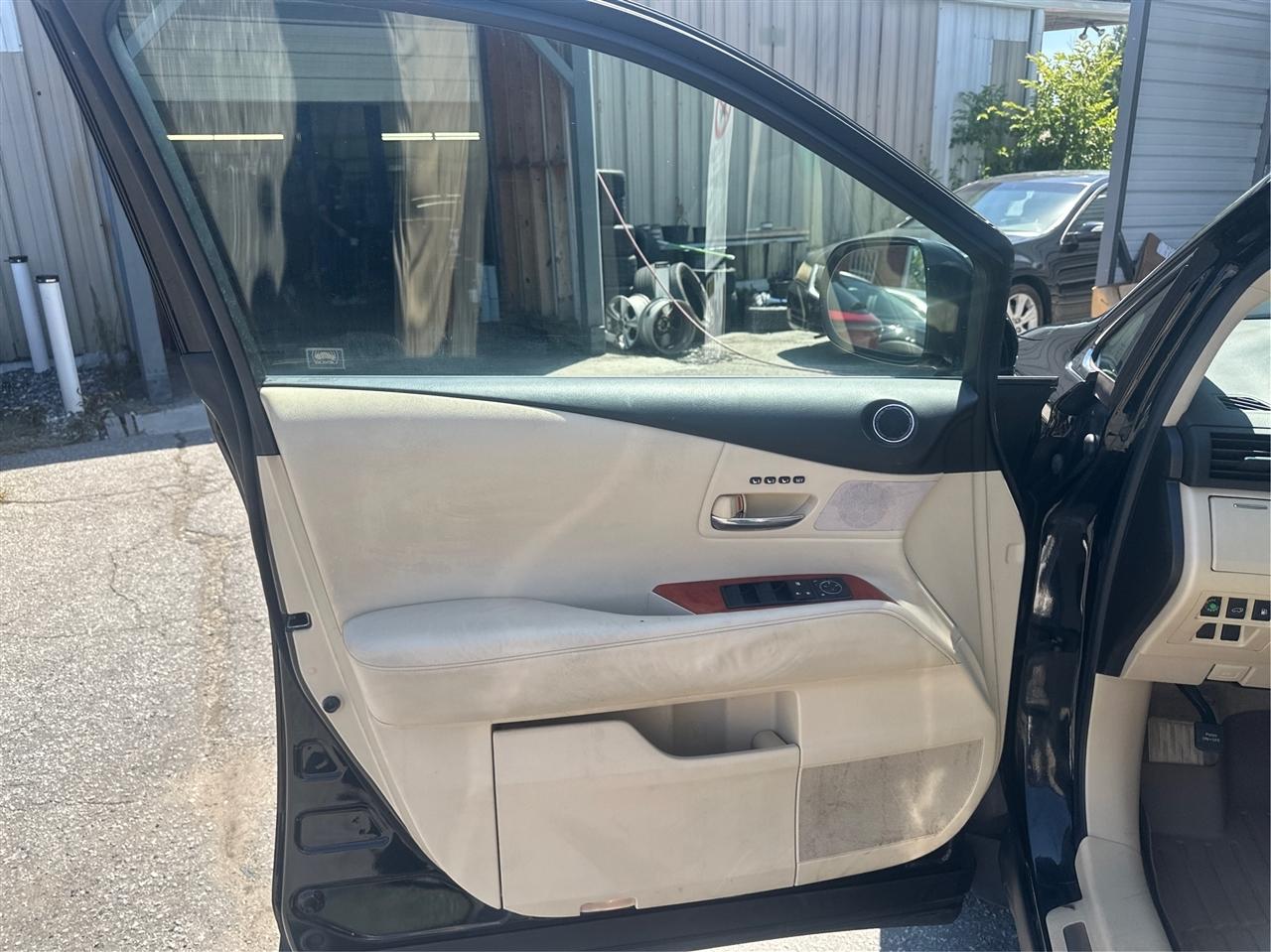 Lexus RX 350 FWD 2011