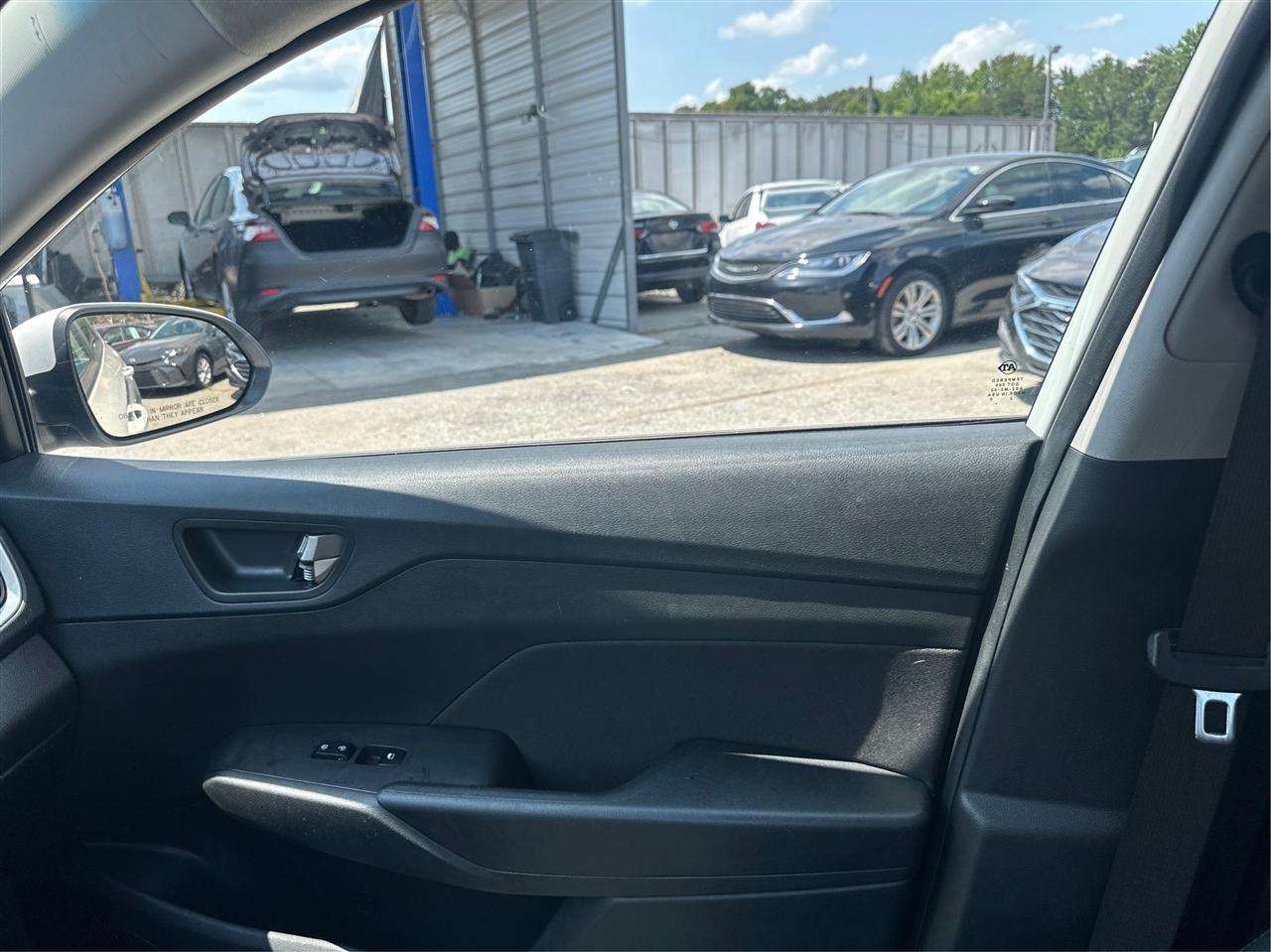 Hyundai Accent SE 4-Door 6A 2021