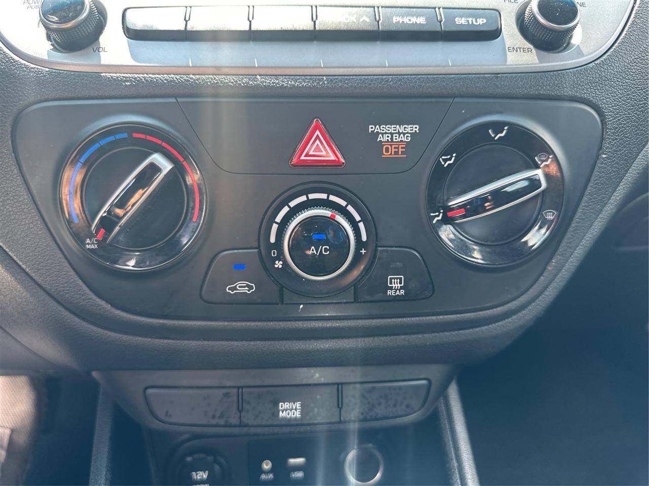 Hyundai Accent SE 4-Door 6A 2021