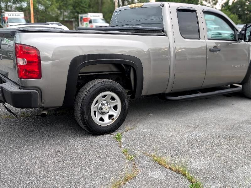 Chevrolet Silverado 1500 Work Truck Ext. Cab 2WD 2012 Chevrolet Silverado 1500 Work Truck Ext. Cab 2WD 2012