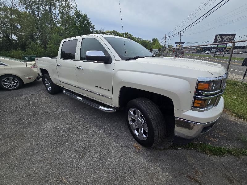 2014 Chevrolet Silverado 1500 photo 2