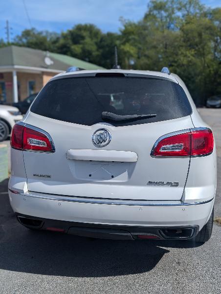 2017 Buick Enclave Leather photo 3