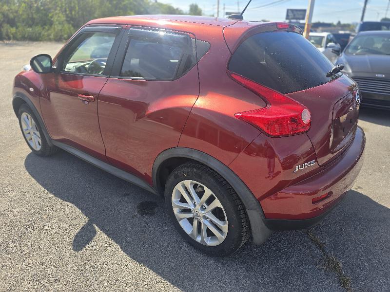 2012 Nissan Juke S photo 3