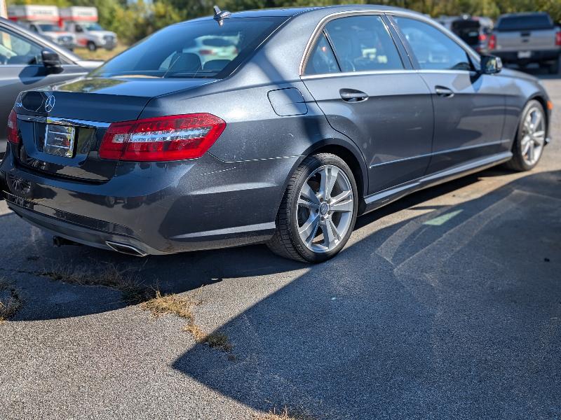 Mercedes-Benz E-Class E350 Sedan 2013 Mercedes-Benz E-Class E350 Sedan 2013
