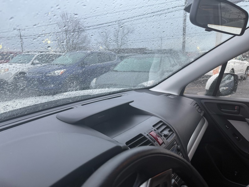 Subaru Forester 2.5 X Premium Package 2012